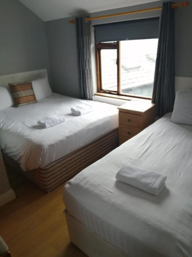 An File Economy Rooms 韦斯特波特 外观 照片