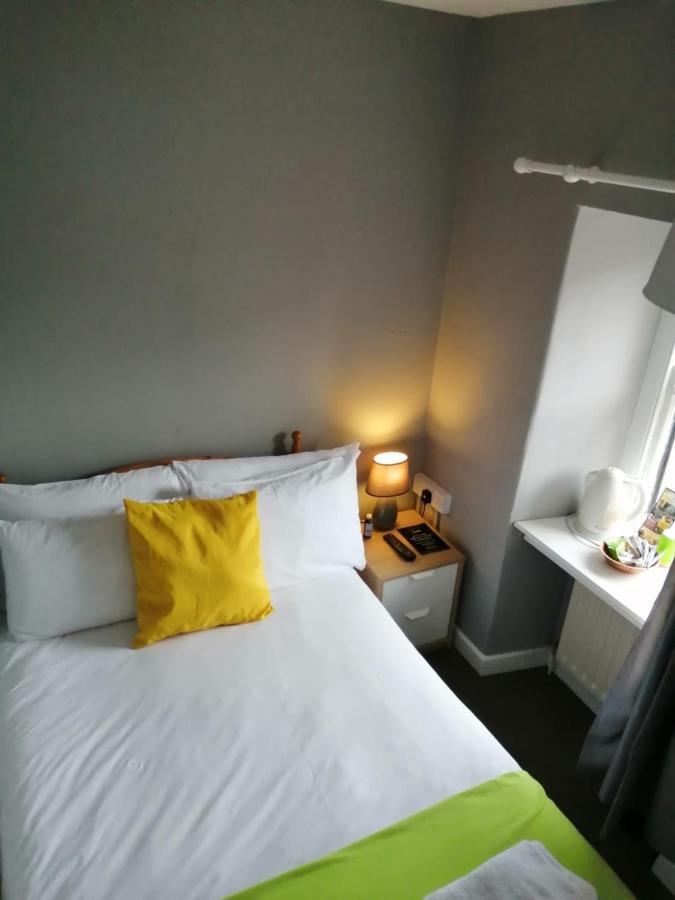 An File Economy Rooms 韦斯特波特 外观 照片